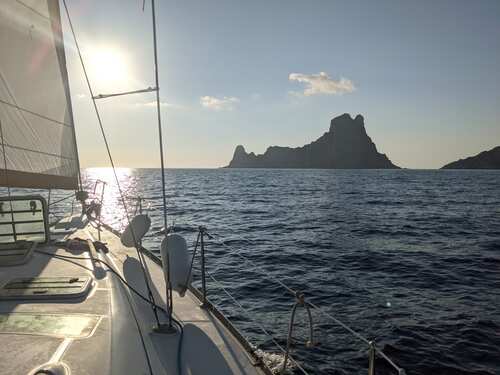 Es Vedrà, Ibiza, vista desde el velero